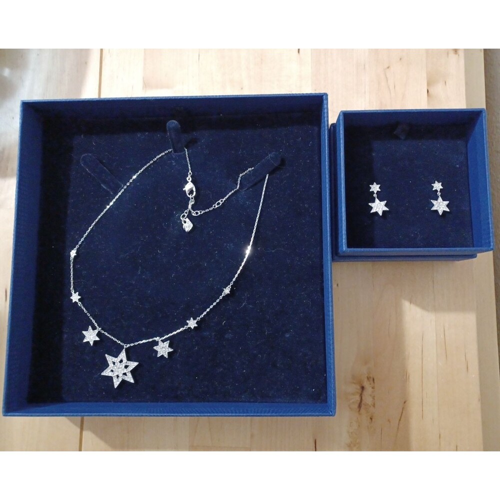 NIB Swarovski "Star" Necklace & Earrings Set Silver 18" Adjustable